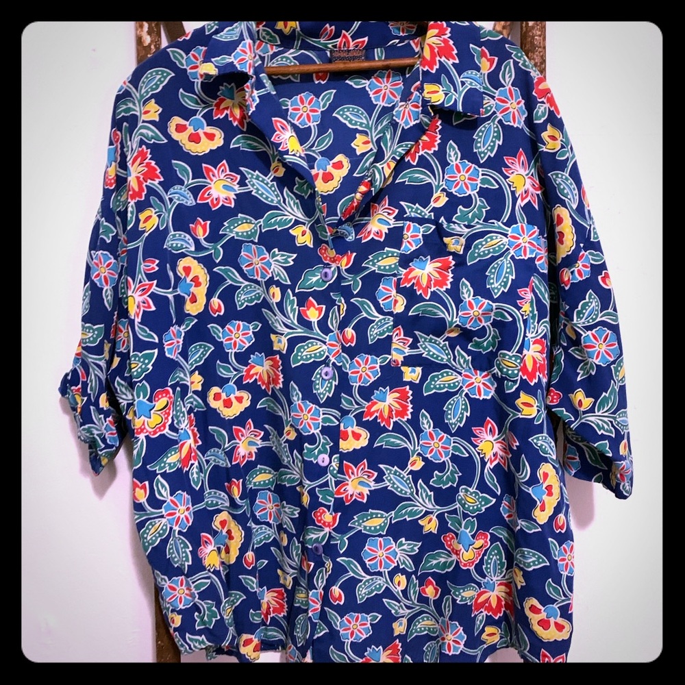 Vintage floral bright design shirt